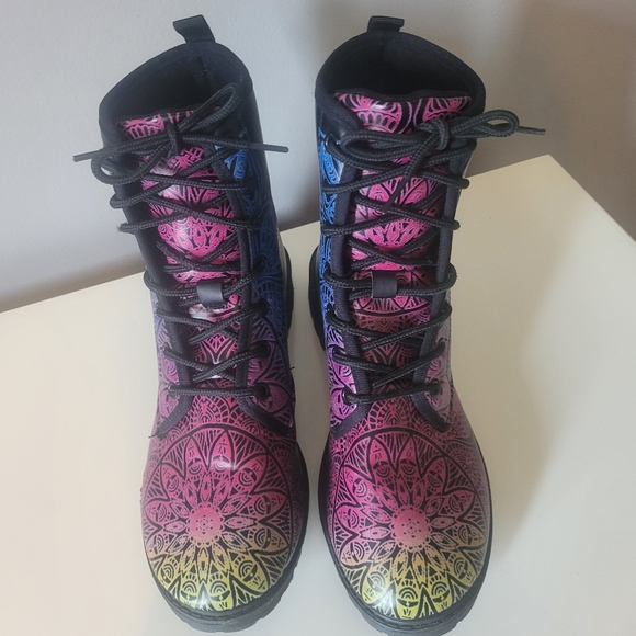 Colorful Chakra Boots, VGUC, Size 7.5 - Picture 2 of 7
